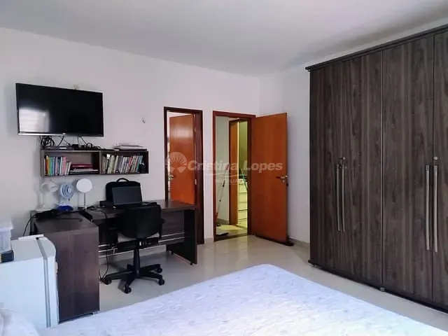 Casa com 525m² 4 quartos e 4 banheiros, à venda, no bairro Fátima em Teresina