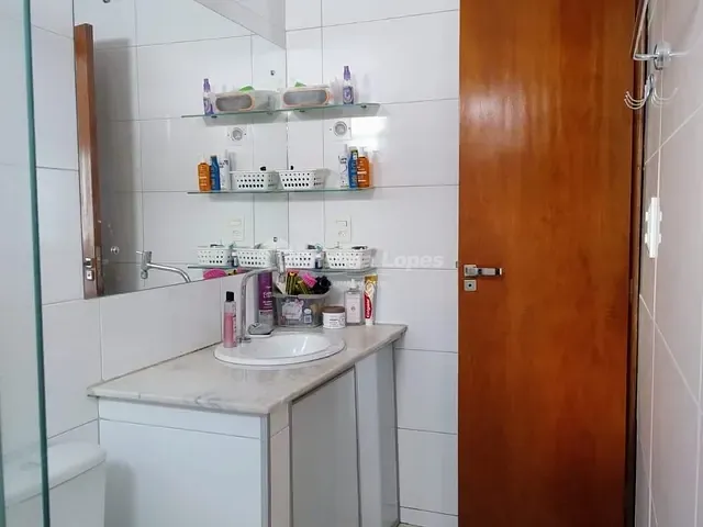 Casa com 525m² 4 quartos e 4 banheiros, à venda, no bairro Fátima em Teresina