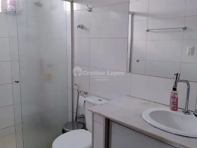 Casa com 525m² 4 quartos e 4 banheiros, à venda, no bairro Fátima em Teresina