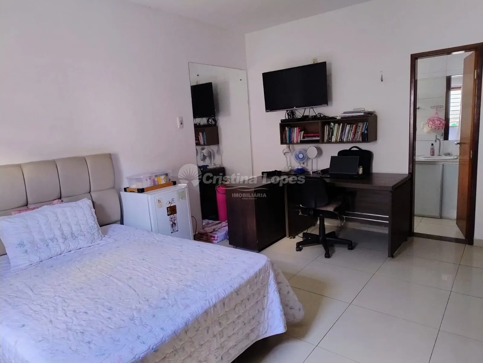 Casa, 4 quartos, 235 m² - Foto 3