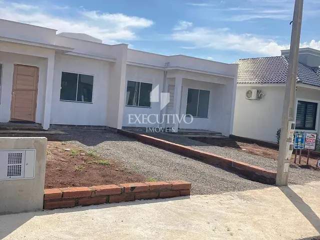 Casa 2 quartos e 1 banheiro, à venda, no bairro Bairro Medianeira em Arroio do Meio