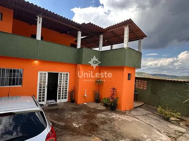 Casa 5 quartos e 3 banheiros, à venda, no bairro Conjunto Taquaril em Belo Horizonte