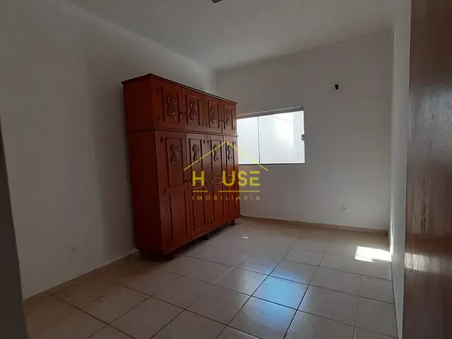 Casa 5 quartos e 4 banheiros, para alugar, no bairro Santa Luzia em Votuporanga