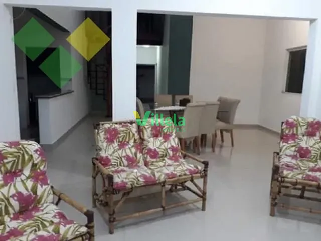 Casa com 221m², à venda, no bairro Jardim das Palmeiras em Itanhaém