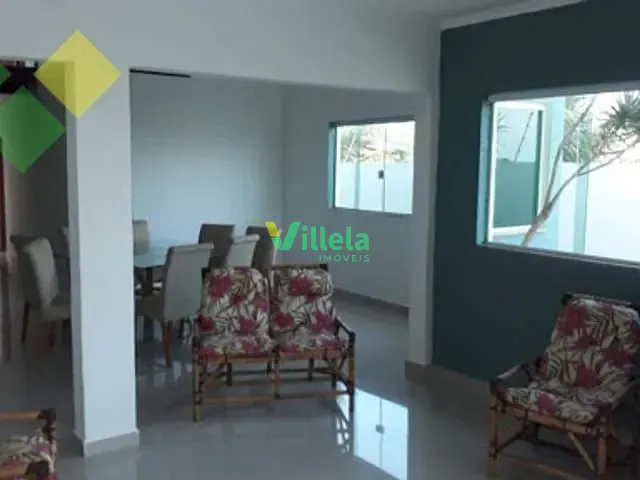 Casa com 221m², à venda, no bairro Jardim das Palmeiras em Itanhaém