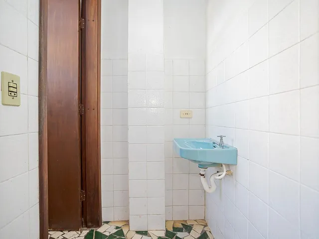 Casa com 420m² 3 quartos e 4 banheiros, à venda, no bairro Campo Comprido em Curitiba