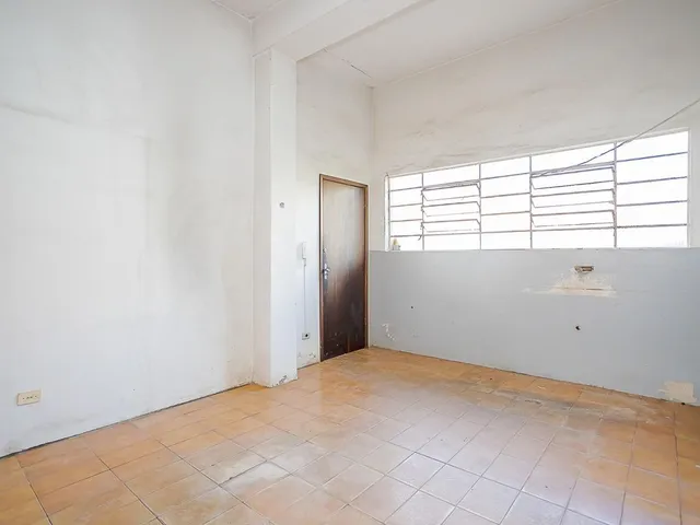 Casa com 420m² 3 quartos e 4 banheiros, à venda, no bairro Campo Comprido em Curitiba