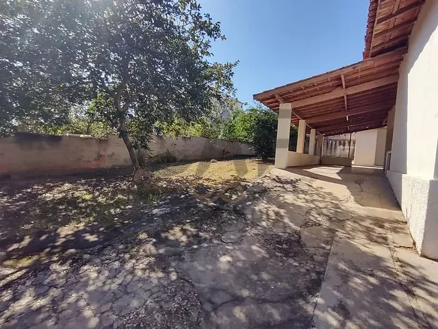 Casa com 525m² 3 quartos e 3 banheiros, à venda, no bairro Jardim Mauá II em Jaguariúna