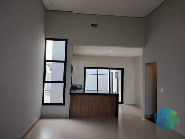 Casa com 316m² 3 quartos e 2 banheiros, à venda, no bairro Condomínio Lagos D'Icaraí em Salto