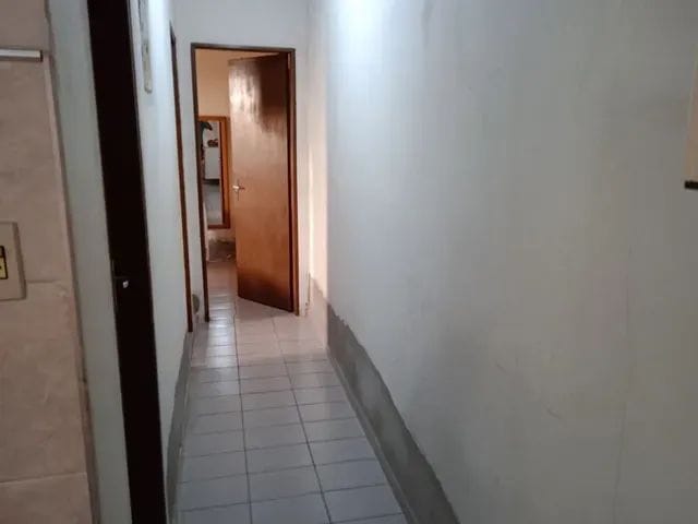 Casa com 144m² 2 quartos e 1 banheiro, à venda, no bairro Parque Senhor do Bonfim em Taubaté