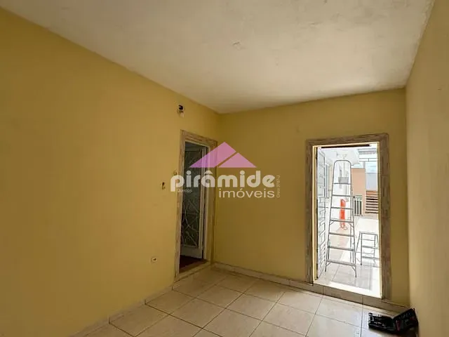 Casa com 250m² 3 quartos e 2 banheiros, para alugar, no bairro Bosque dos Eucaliptos em São José dos Campos