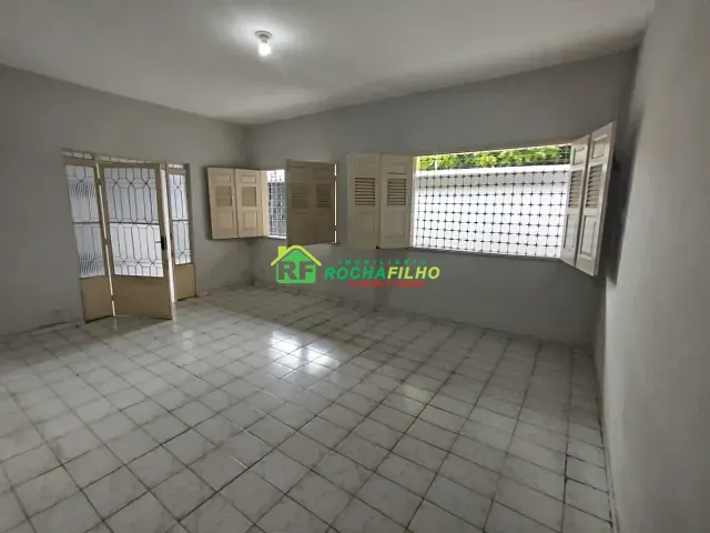 Casa 2 quartos e 1 banheiro, para alugar, no bairro Tabuleta em Teresina