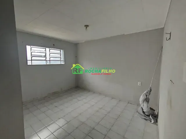 Casa 2 quartos e 1 banheiro, para alugar, no bairro Tabuleta em Teresina