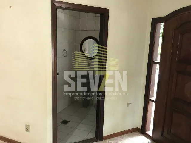 Casa com 313m² 4 quartos e 3 banheiros, à venda, no bairro Vila Aviação em Bauru