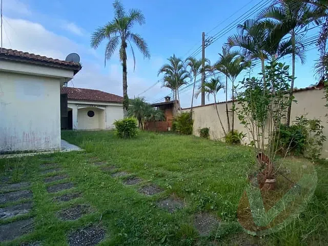 Casa com 387m² 4 quartos e 4 banheiros, à venda, no bairro Flórida em Praia Grande