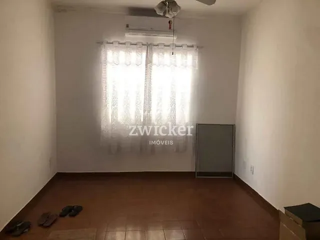 Casa com 250m² 3 quartos e 2 banheiros, à venda, no bairro Vila Lemos em Bauru