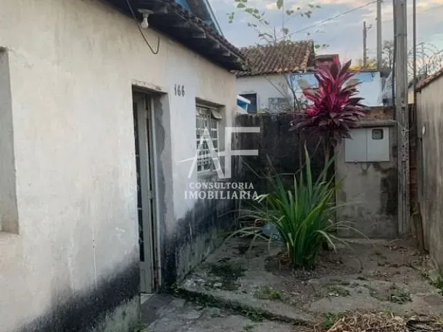 Casa com 276m² 3 quartos e 2 banheiros, à venda, no bairro Jardim Maria Augusta em Taubaté