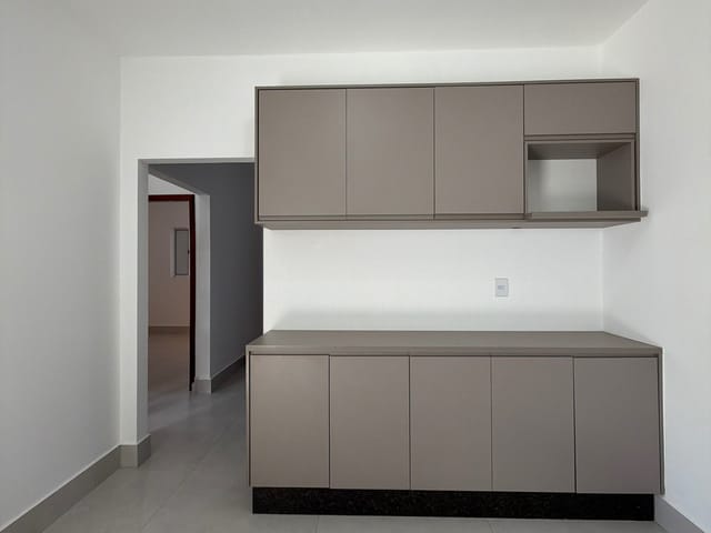 Casa 2 quartos e 1 banheiro, para alugar, no bairro Jardim Ipiranga em Americana