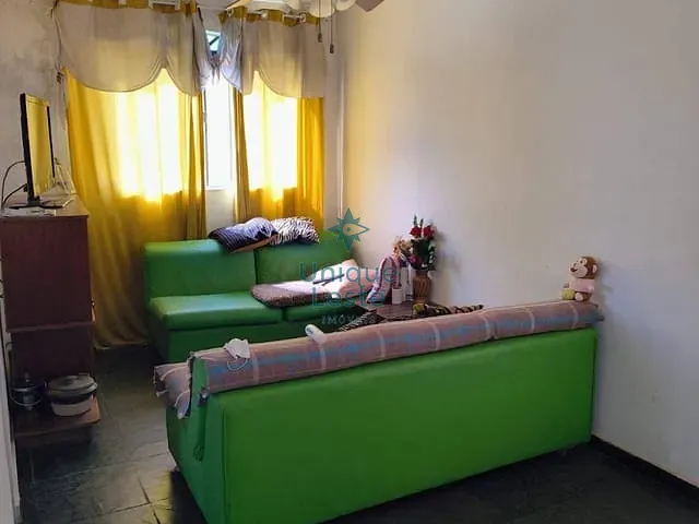 Casa 6 quartos e 3 banheiros, à venda, no bairro Conjunto Taquaril em Belo Horizonte