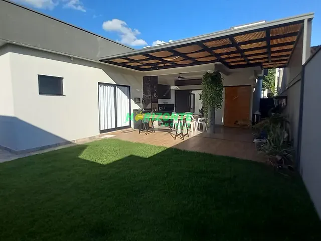 Casa com 300m² 3 quartos e 3 banheiros, à venda, no bairro Condomínio Terras do Vale em Caçapava