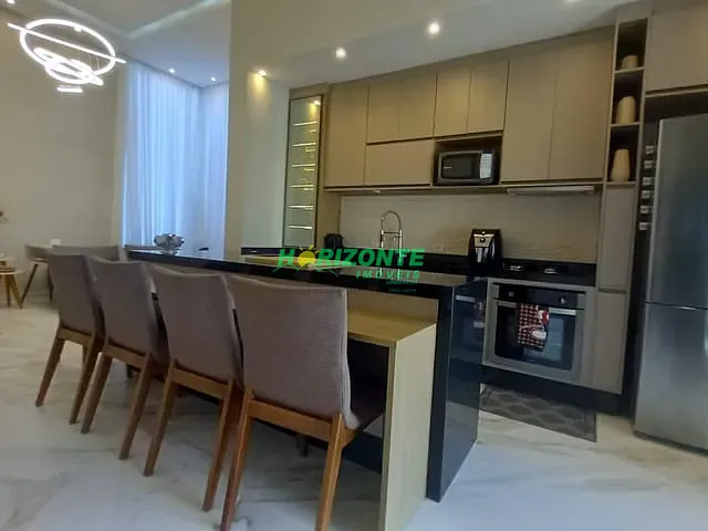 Casa com 300m² 3 quartos e 3 banheiros, à venda, no bairro Condomínio Terras do Vale em Caçapava