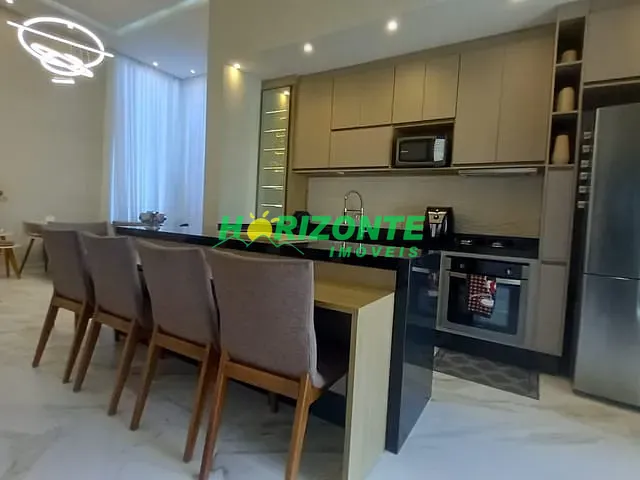 Casa com 300m² 3 quartos e 3 banheiros, à venda, no bairro Condomínio Terras do Vale em Caçapava