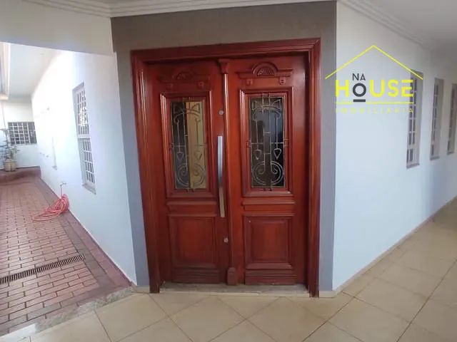 Casa com 479m² 3 quartos e 4 banheiros, à venda, no bairro Vila América em Votuporanga