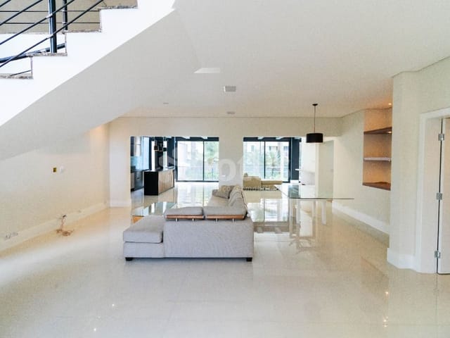 Casa com 500m² 4 quartos e 8 banheiros, à venda, no bairro Alphaville Residencial Plus em Barueri