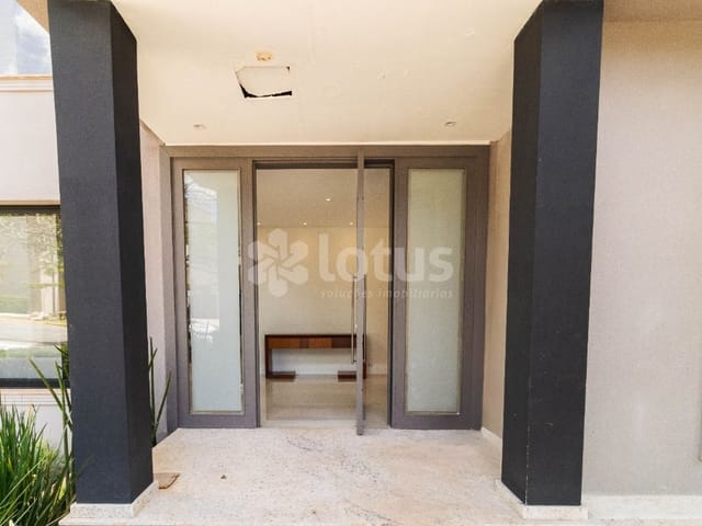 Casa com 500m² 4 quartos e 8 banheiros, à venda, no bairro Alphaville Residencial Plus em Barueri