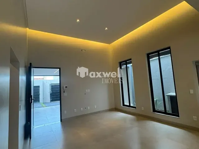 Casa 3 quartos e 4 banheiros, à venda, no bairro Cidade Satélite São Luiz em Aparecida de Goiânia