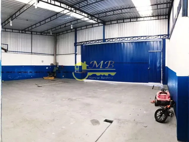 Casa com 320m² 2 quartos e 2 banheiros, à venda, no bairro Ademar de Barros em Campinas