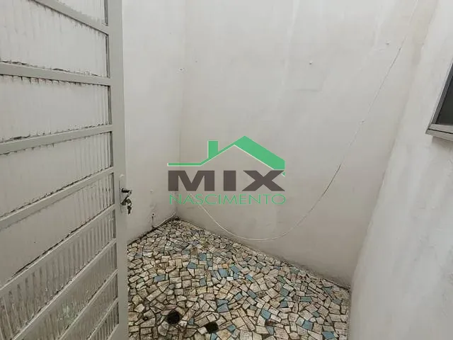 Casa com 250m² 3 quartos e 1 banheiro, para alugar, no bairro Taboão em São Bernardo do Campo