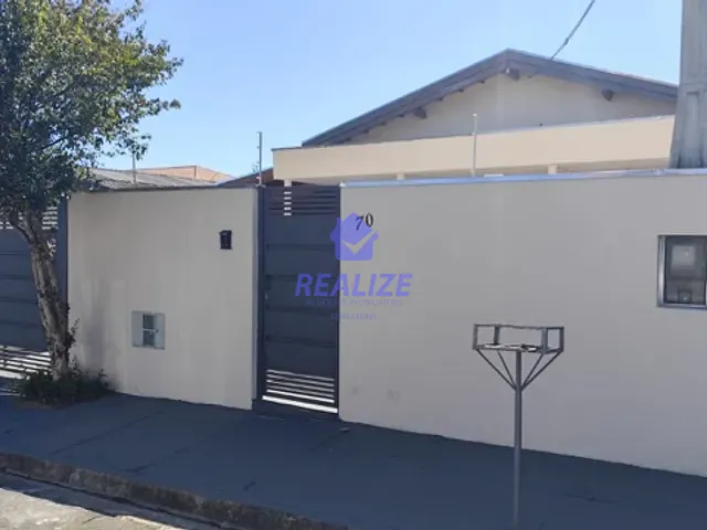 Casa com 250m² 3 quartos e 2 banheiros, à venda, no bairro Vila Pinheiro Machado em Botucatu