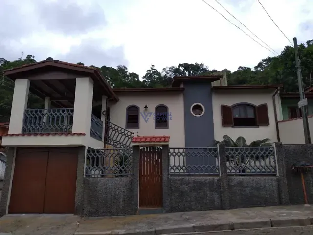 Casa com 150m² 2 quartos e 2 banheiros, à venda, no bairro Caputera em Caraguatatuba