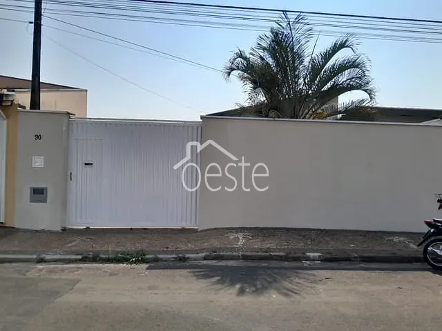 Casa com 245m² 2 quartos e 2 banheiros, à venda, no bairro Jardim Augusto Cavalheiro em Santa Bárbara D'Oeste
