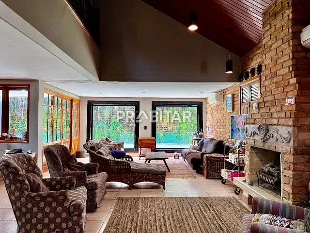 Casa com 420m² 4 quartos e 5 banheiros, à venda, no bairro Vila Madalena em São Paulo