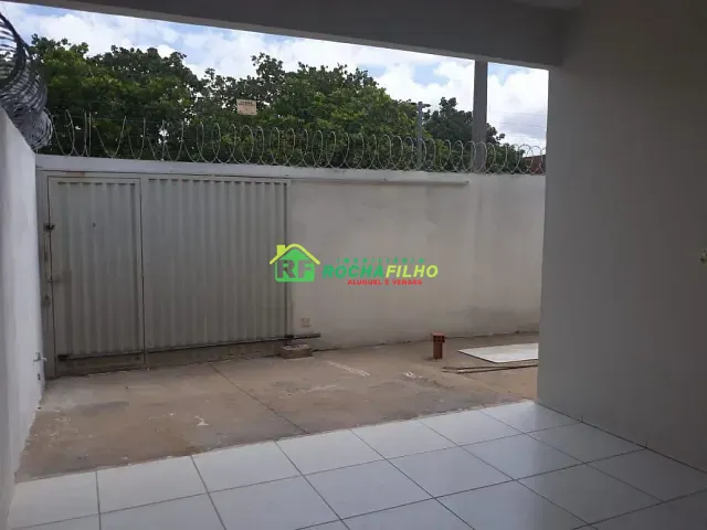 Casa 3 quartos e 1 banheiro, à venda ou para alugar, no bairro Vila Angélica em Timon