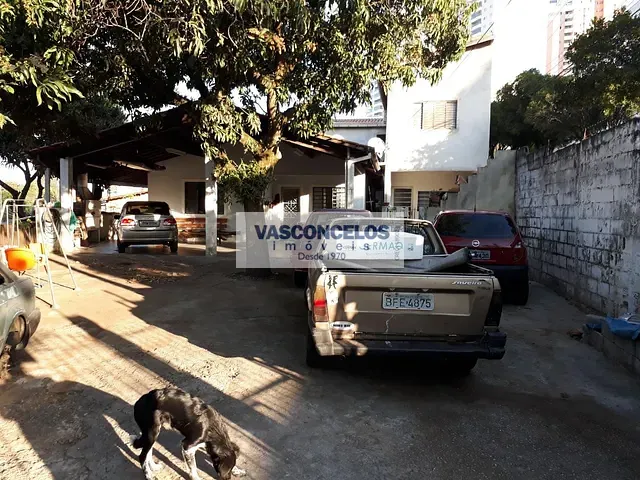 Casa com 540m² 8 quartos e 4 banheiros, à venda, no bairro Jardim Satélite em São José dos Campos