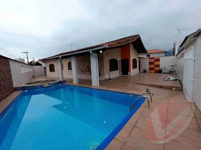 Casa com 370m² 3 quartos e 3 banheiros, à venda, no bairro Real em Praia Grande