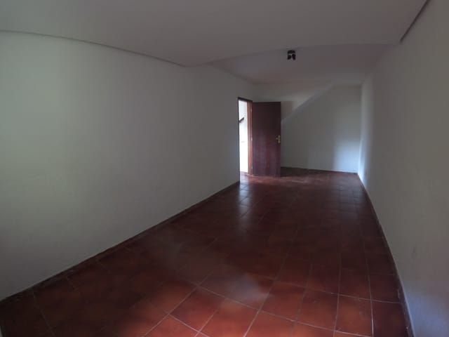 Casa com 250m² 3 quartos e 2 banheiros, à venda ou para alugar, no bairro Vila Estrela em São João da Boa Vista