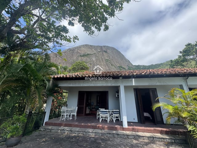 Casa 5 quartos e 4 banheiros, à venda, no bairro Recanto de Itaipuaçu (Itaipuaçu) em Maricá