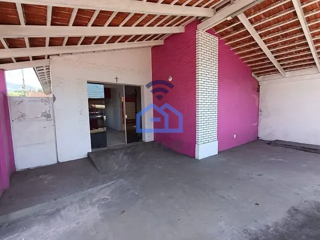 Casa com 206m², à venda, no bairro Centro em Caraguatatuba