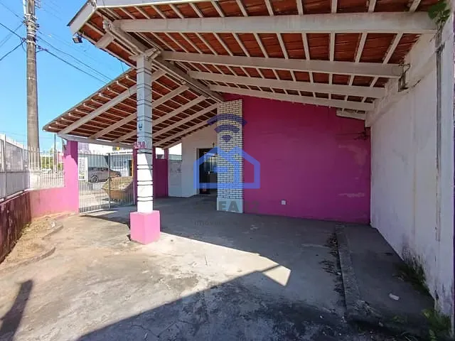 Casa com 206m², à venda, no bairro Centro em Caraguatatuba
