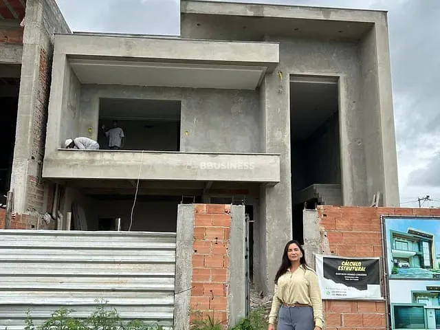 Casa 3 quartos e 4 banheiros, à venda, no bairro Residencial VILLAGE em Campos dos Goytacazes