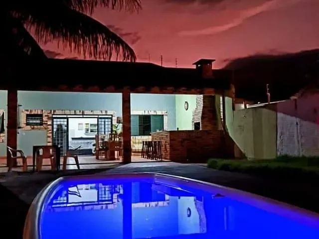 Casa com 360m² 3 quartos e 2 banheiros, à venda, no bairro Centro em Primeiro de Maio