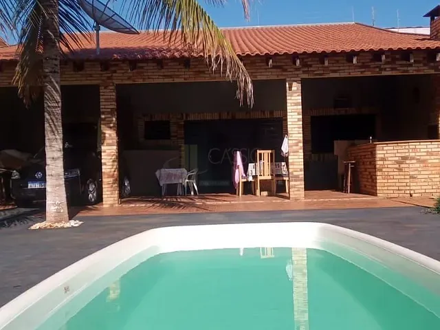 Casa com 360m² 3 quartos e 2 banheiros, à venda, no bairro Centro em Primeiro de Maio