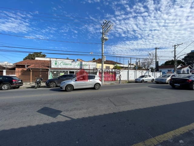 Casa com 587m², à venda, no bairro Centro em Pindamonhangaba