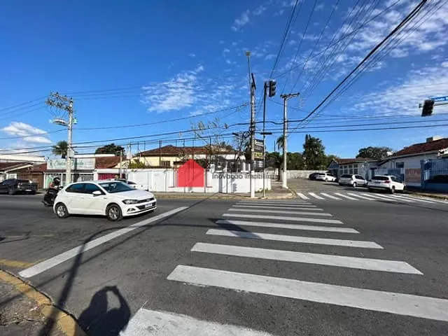 Casa com 587m², à venda, no bairro Centro em Pindamonhangaba