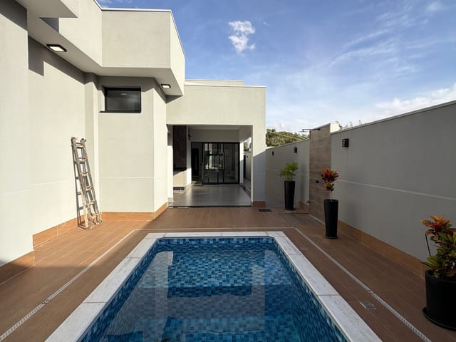 Casa 3 quartos e 1 banheiro, à venda, no bairro Jardim Santa Alice em Santa Bárbara D'Oeste