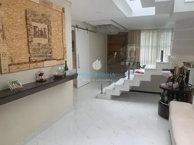 Casa com 360m² 3 quartos e 2 banheiros, à venda, no bairro Urbanova em São José dos Campos